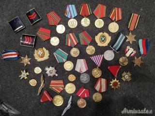 Medaglie / mostrine / onoreficenze militari