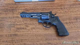 Revolver S&W M&P R8 UMAREX