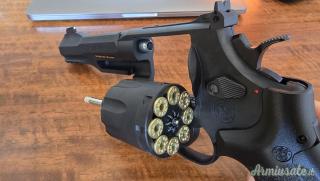 Revolver S&W M&P R8 UMAREX