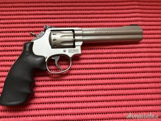 Smith & Wesson 617 .22 LR Long Rifle