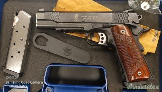 Smith & Wesson  SW1911 E Series Tactical Rail 5′ .45 ACP