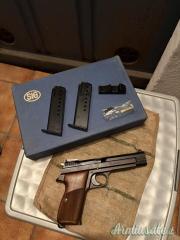 SIG P210-2 cal. 9x21 – condizioni eccellenti mai sparato – completa di scatola e corredo