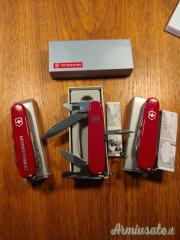 Lotto 3 coltellini svizzeri Victorinox spartan