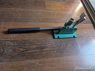 innescatore RCBS automatic priming tool