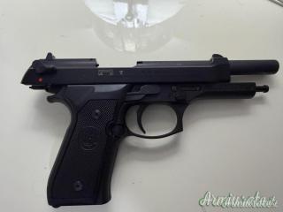 Beretta 92 fs 22lr .22 LR Long Rifle