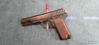Pistola Tokarev TT33