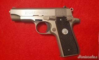 COLT GOVERNMENT MKIV IN ACCIAIO INOX CAL 9 CORTO (380 AUTO)