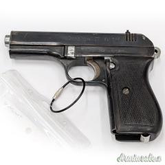 Pistola semi-automatica storica Bothmische Waffenfabrique Prage, modello 27, calibro 7,65.