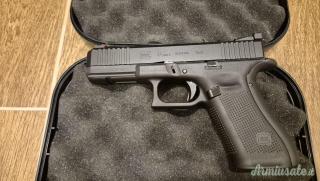 Glock 17  9x21mm IMI