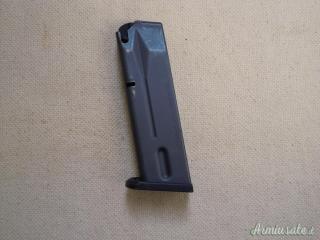 Caricatore BERETTA 8045 Cougar calibro .45ACP