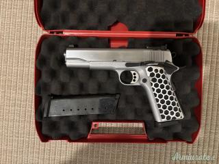 1911 custom .45 ACP