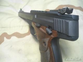 Browning BUCK MARK .22 LR Long Rifle
