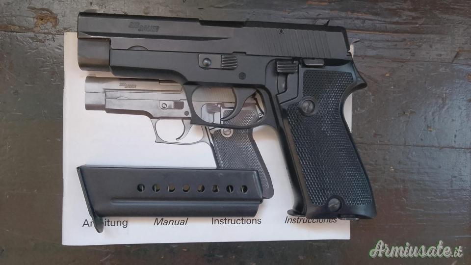 SIG-Sauer P220 9x23mm Steyr