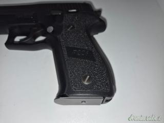 PISTOLA SIG SAUER MOD.P226 CAL.9X21+1C.