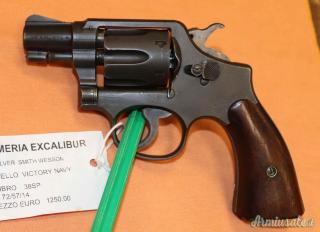 Revolver Smith Wesson U.S. Navy Cal.  38SP.