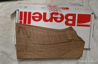Legno originale Benelli 828 Sport