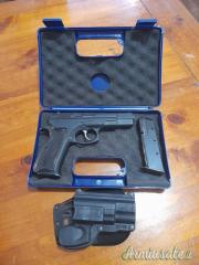 Pistola AZ 75 DB 9X21