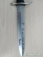 Pugnale MVSN con motto inciso su lama