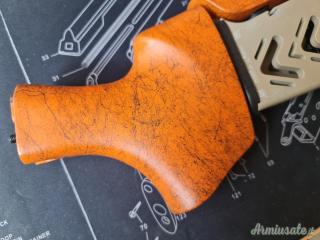 Calcio per Carabina Browning MK3 regolabile mai usato con due naselli.