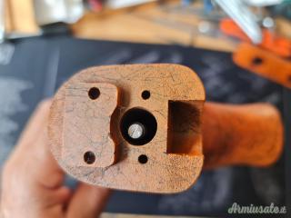 Calcio per Carabina Browning MK3 regolabile mai usato con due naselli.