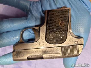 Pistola Libia 6,35