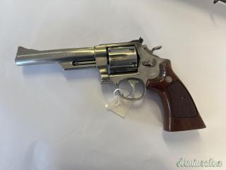 Smith & Wesson Revolver  .44 Auto Mag