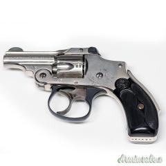 Revolver storico Smith & Wesson, modello Safety Hammerless, calibro 32