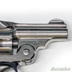 Revolver storico Smith & Wesson, modello Safety Hammerless, calibro 32
