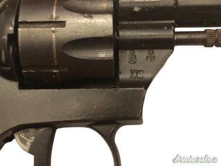 Rivoltella revolver Mondial cal. 6