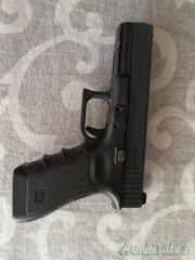 Glock 17 9x21mm IMI