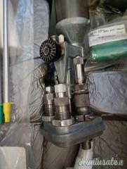 Pressa Dillon 550 in 9mm con accessori