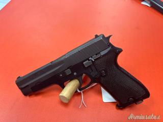 SIG-Sauer P220 9x23mm Steyr