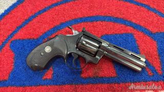 Colt Diamond black .38 Special