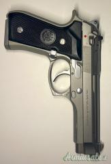 Beretta 98 FS Inox cal. 9x21 – Fusto in lega, finitura Inox