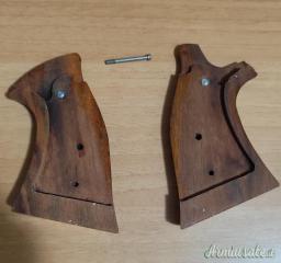 Guancette originali Smith & Wesson Target in legno K/L Frame Square Butt (Mod. 586 / 686)