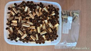 Bossoli primo sparo 40 Smith Wesson puliti ad ultrasuoni