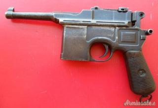 Pistola Mauser 1896 Bolo con Calciolo Pugnale 