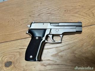 SIG-Sauer P226 9x21mm IMI