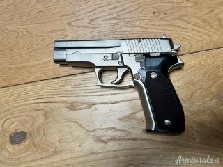 SIG-Sauer P226 9x21mm IMI