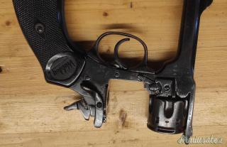 Webley & Scott Mark V .38 S&W | Colt New Police | Super Police